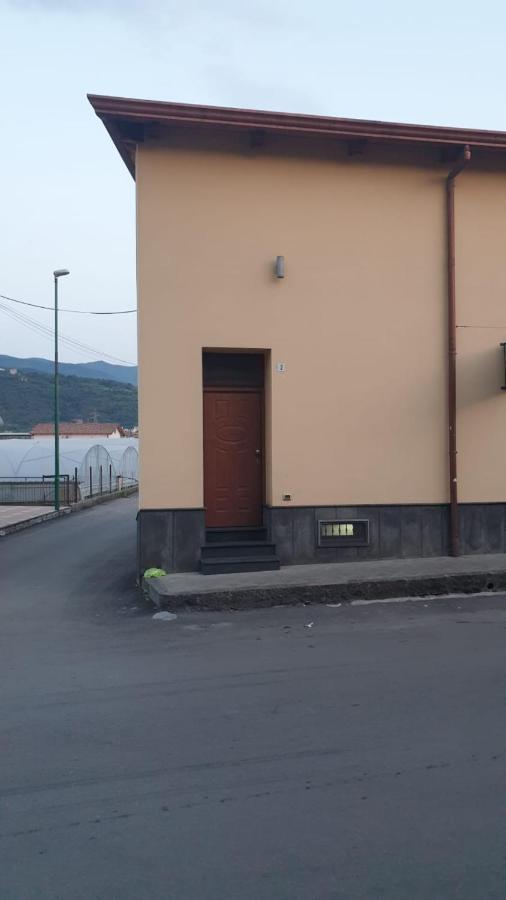 Un Mondo Di Coccole Santa Maria La Carita Exterior photo